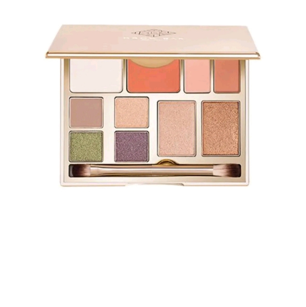 Brow Bar Makeup Palette Hollywood Icon Collection Shade: Drama Queen NWT